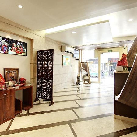 Hotel Neu Villa - Near Connaught Place & New Delhi Railway Station Bagian luar foto