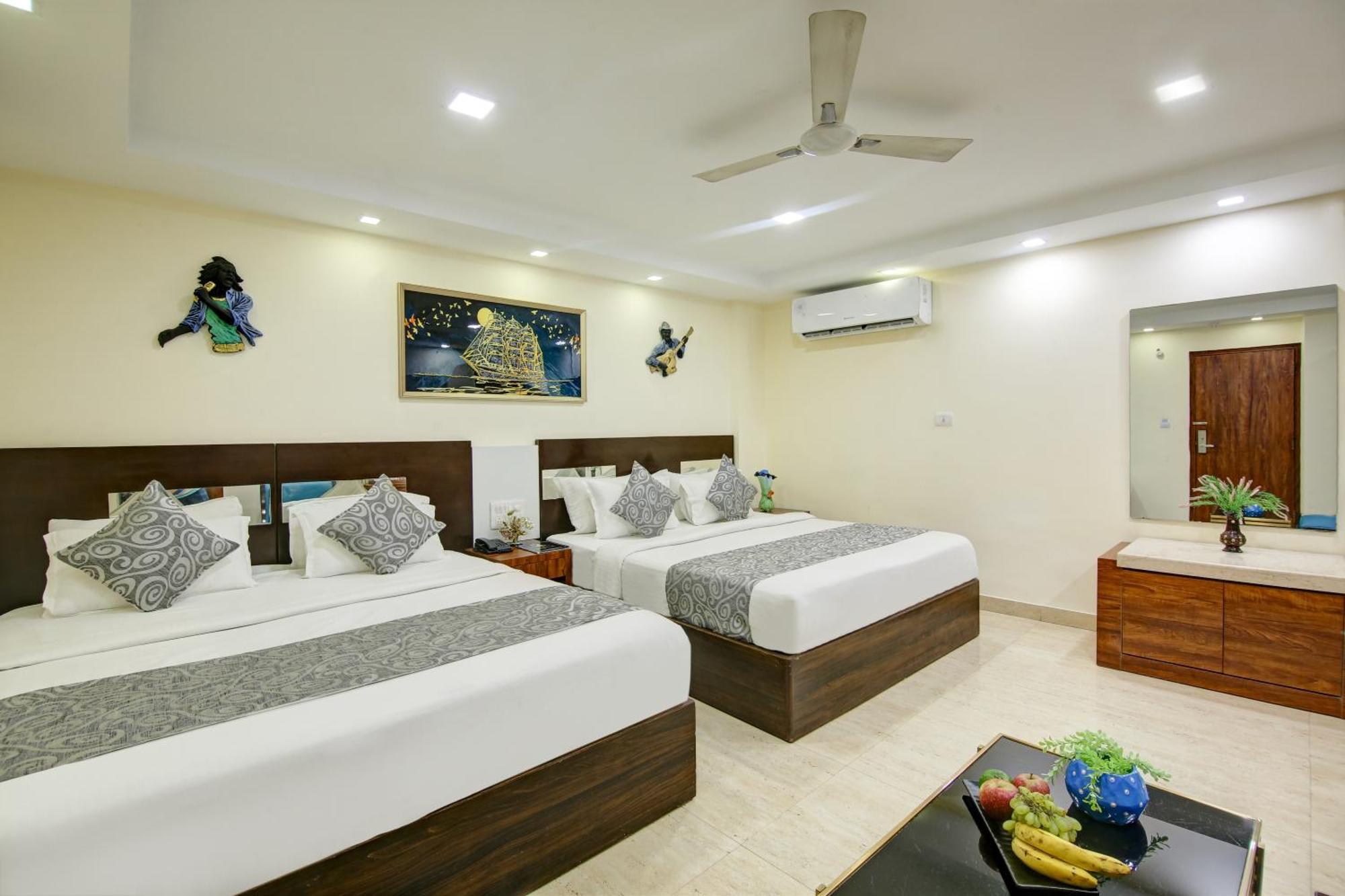 Hotel Neu Villa - Near Connaught Place & New Delhi Railway Station Bagian luar foto