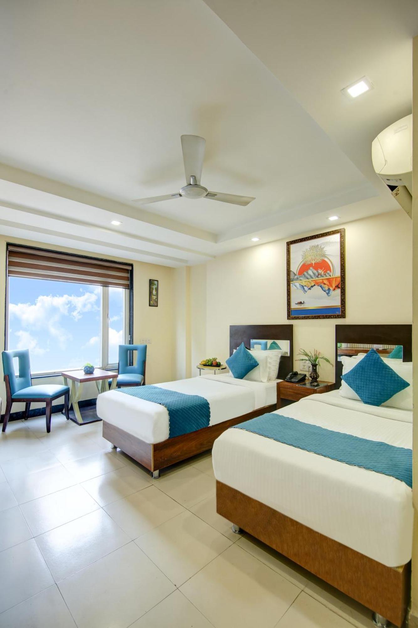 Hotel Neu Villa - Near Connaught Place & New Delhi Railway Station Bagian luar foto